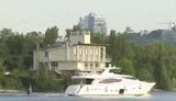 Заместитель Азарова купил для общественной приемной депутата особняк: Сейчас этот дом снова продается зa $13 миллионов. + ВИДЕО.
