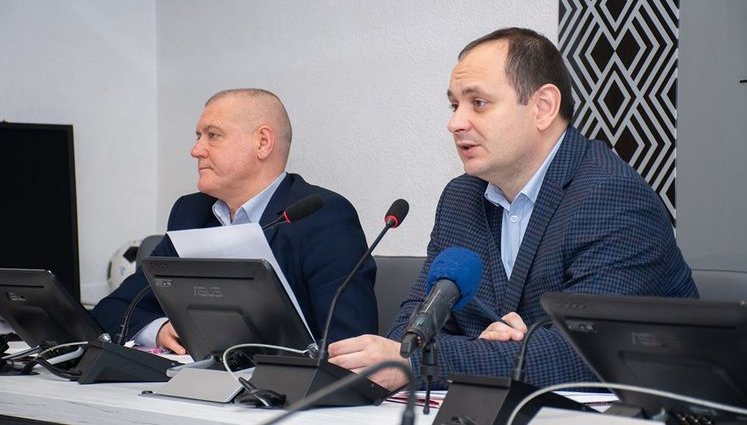 Власти Ивано-Франковска призвали Зеленского ввести чрезвычайное положение из-за коронавируса