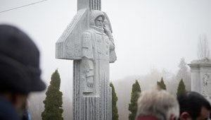 Монумент Герою Украины Каденюку открыт на Байковом кладбище. ФОТОрепортаж