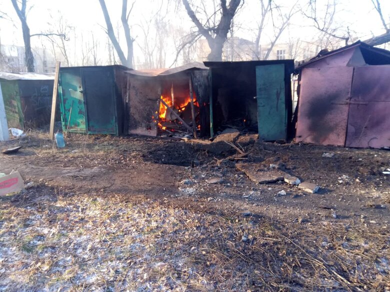 Ніч на Донеччині: ворог продовжує обстрілювати громади на різних ділянках лінії фронту, - ОВА 05