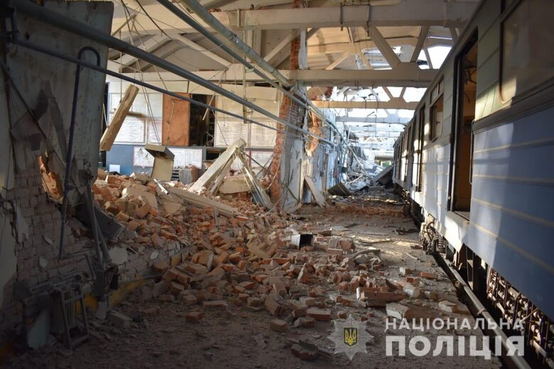 Последствия вражеского ракетного удара по депо харьковского метрополитена 04