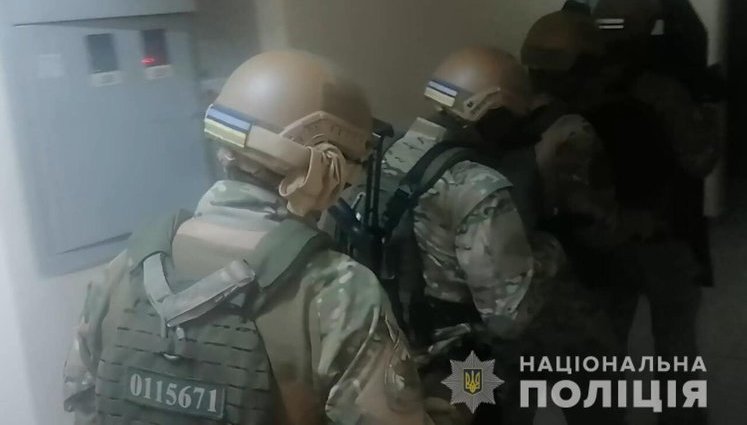 "Допит веде команда Сенсея": подробиці спецоперації із затримання банди, яка вимагала від своїх жертв зізнань у корупції