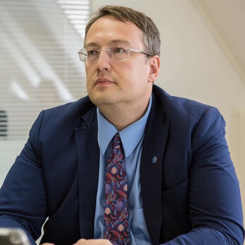 Антон Геращенко: Как россияне будут получать правдивую информацию о войне? Похоронки. Даже когда в России выключат интернет и телефонную связь, похоронки будут приходить 01