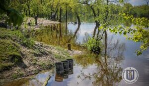 За сутки уровень воды в Днепре поднялся еще на 8 см, аварийные подтопления по Киеву не зафиксированы, - КГВА. ФОТО