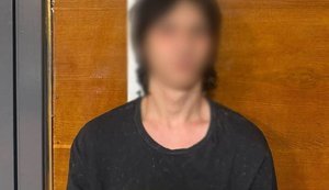 17-річний хлопець напав із ножем на поліцейського у Києві
