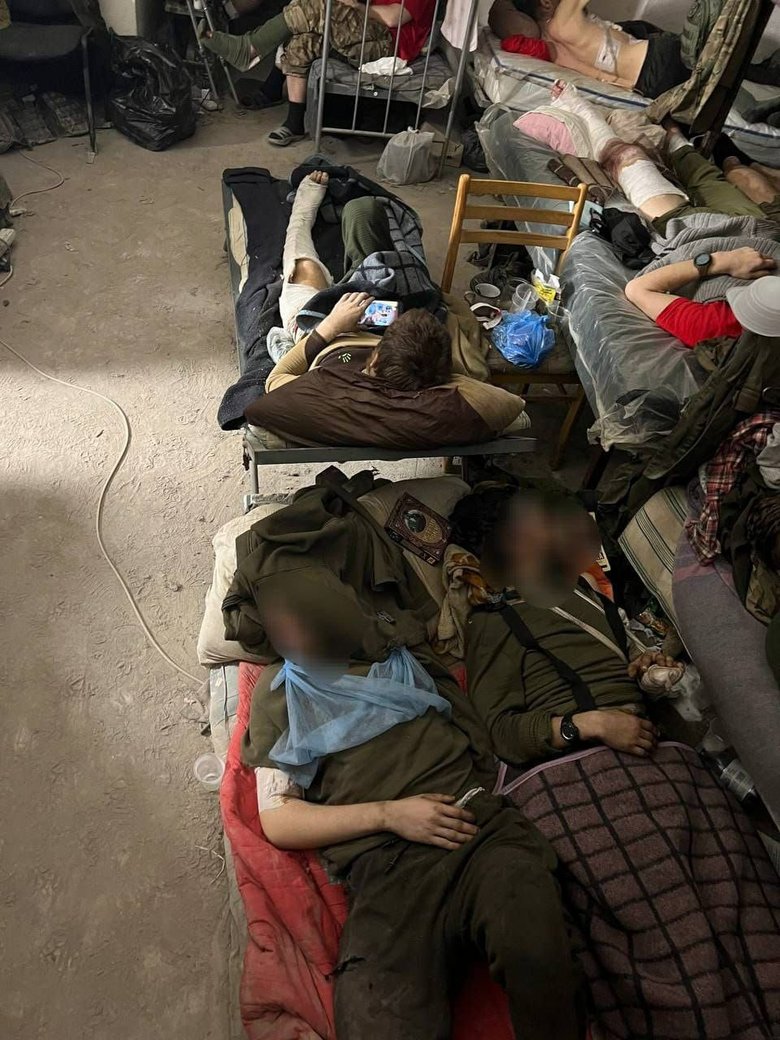 В підземеллях Азовсталі оперують поранених захисників Маріуполя 01