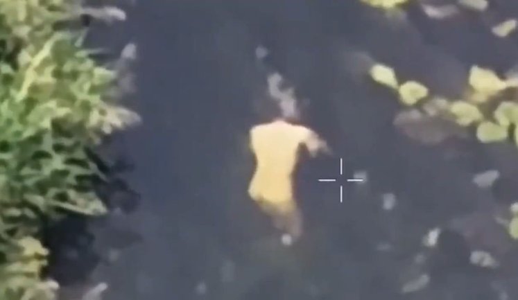 Ukrainian FPV drone eliminates naked ruscist, blast sends him into body of water while "sunbathing". VIDEO