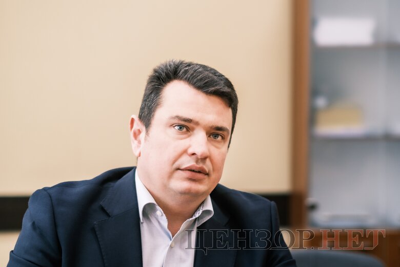 Артем Ситник: Я розумію, що у багатьох є надія, що якщо не буде декларування, то до їхніх необґрунтованих активів ніхто не добереться. Насправді це не так 01