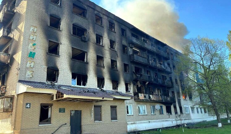 Сутки на Харьковщине: ночью враг бил по Купянскому району, днем попал в многоэтажку в Ковшаровке. ФОТОрепортаж