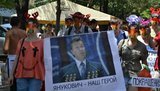 Одесситы провели акцию "Олени за русский язык": "За ПР после принятия закона могут голосовать только олени". ФОТОрепортаж.Обновлено