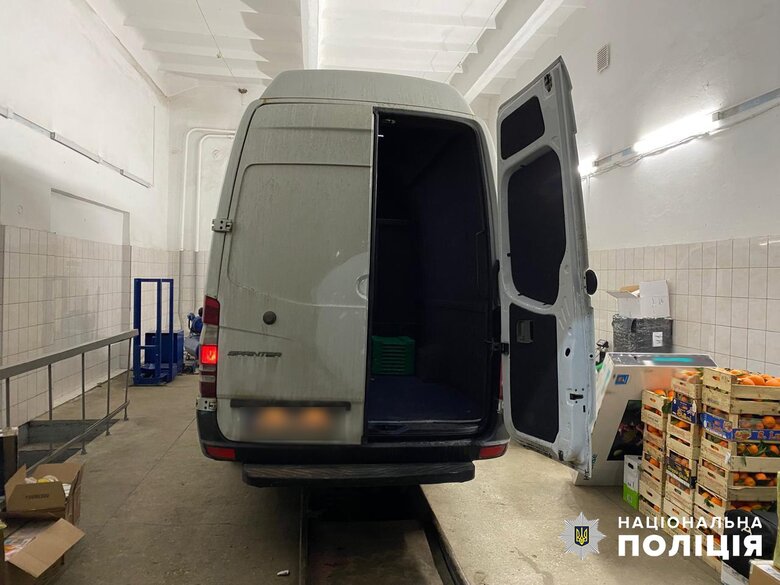 На Буковині ліквідовано канал контрабанди наркотичних лікарських засобів із мільйонними оборотами