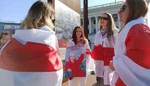 Почти половина украинцев поддерживает протестующих в Беларуси, - опрос