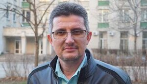 Десять діб за два репости