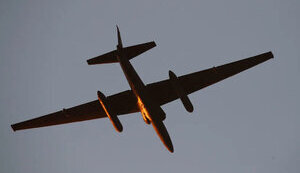 The United States has sent reconnaissance aircraft to the border with Mexico, which previously monitored Russia and Chin
