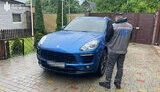 Porshe Macan