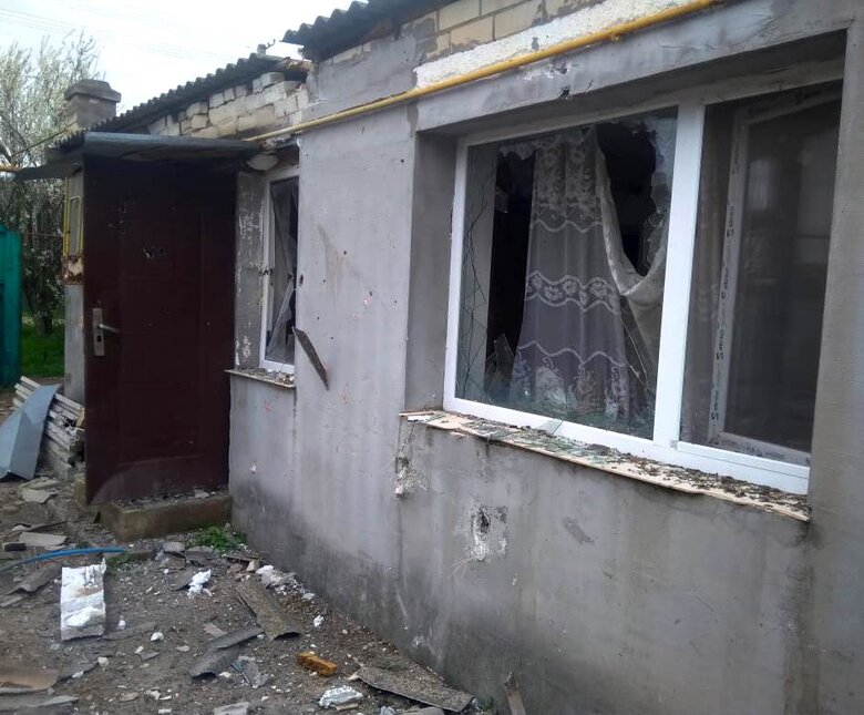 Россияне атаковали Берислав с беспилотников, ранен полицейский 03