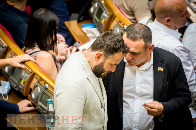 Радісна Верещук, Корнієнко, який насмішив зал, вітання Гетманцева Королевській і розуміючий погляд Третьякової на Тищенка, - робота ВР 17 липня 23