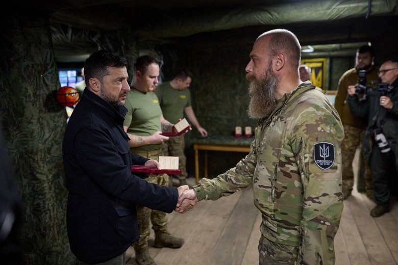 Зеленский встретился с воинами бригады Рубеж под Добропольем