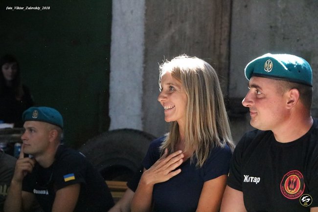 Поэты и писатели встретились с бойцами 503-го ОБМП 11