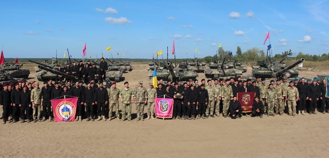 Бойцы 17-й ОТБр стали победителями соревнований на лучший танковый взвод ВСУ 01