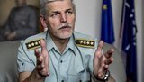 Россия должна прекратить решать дела силой, - глава военного комитета НАТО Павел