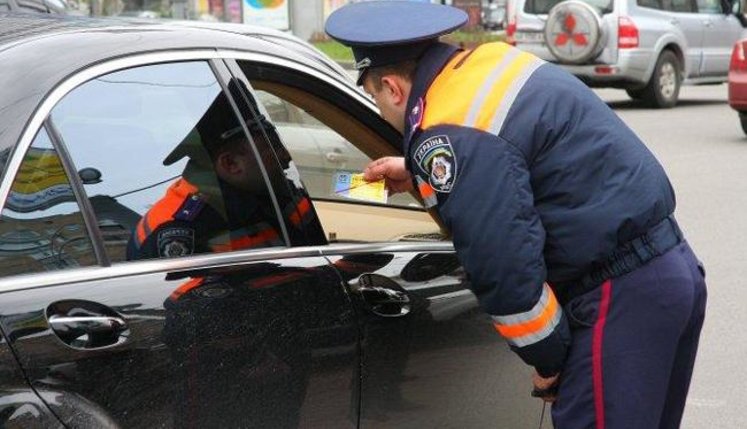 Cabinet Will Tighten Traffic Rules – Headlights During the Day and Reflective Vests at Night