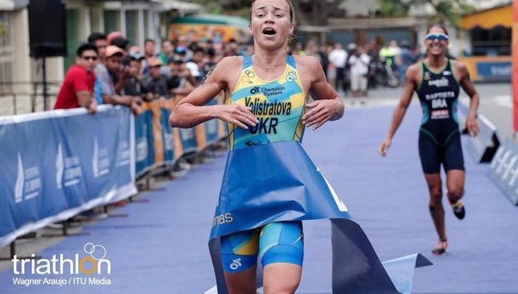 Украинка Елистратова взяла золото на этапе Кубка мира по триатлону, - НОК. ФОТО