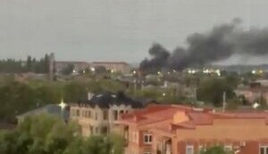 Росіянин обурений атакою українського БПЛА по військовій частині на Краснодарщині: "Них#я себе! #бать! Горит нах#й! Г#ндоны, сука!". ВIДЕО