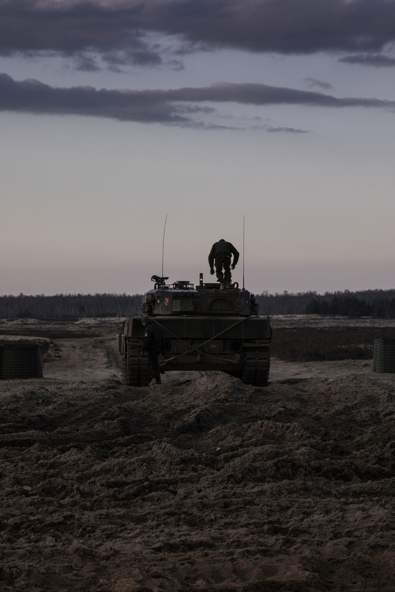 Українські танкісти пройшли у Польщі курс навчання на танках Leopard 10