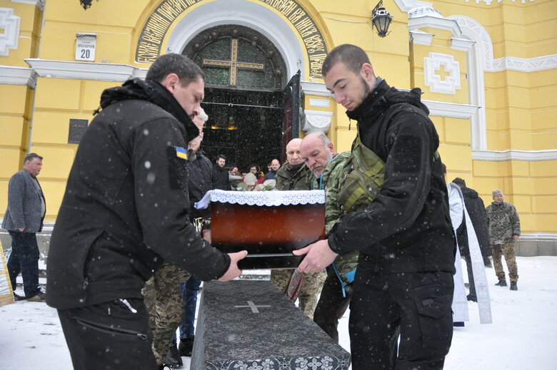 Із колишнім речником Правого сектору Артемом Скоропадським попрощалися у Києві 21