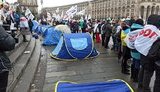 Протест ФОПів: мітингувальники провели ніч на Майдані, був конфлікт із поліцією під час спроби встановити генератор. ВIДЕО