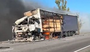 Russian man filmed burning lorries on logistics route to Crimea. VIDEO