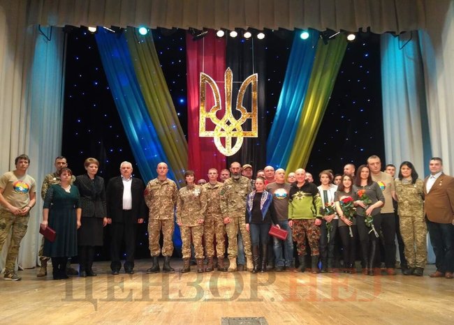 Восьмерых украинских воинов наградили орденом Народный Герой Украины в Ивано-Франковске 01