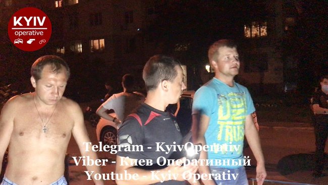 Біля житлового будинку в Києві сталася бійка зі стріляниною: пяна компанія напала на студентів з Конго 03