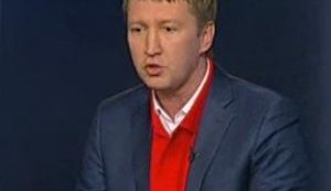 У Кличко назвали Януковича постоянно бегающего к Путину – "стыдом для всего мира": Где еще такое позорище было?. ВИДЕО