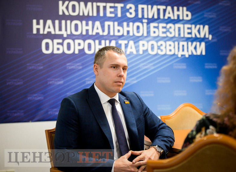 Народний депутат Голосу Роман Костенко: У влади вже не вийде поховати справу вагнерівців 06