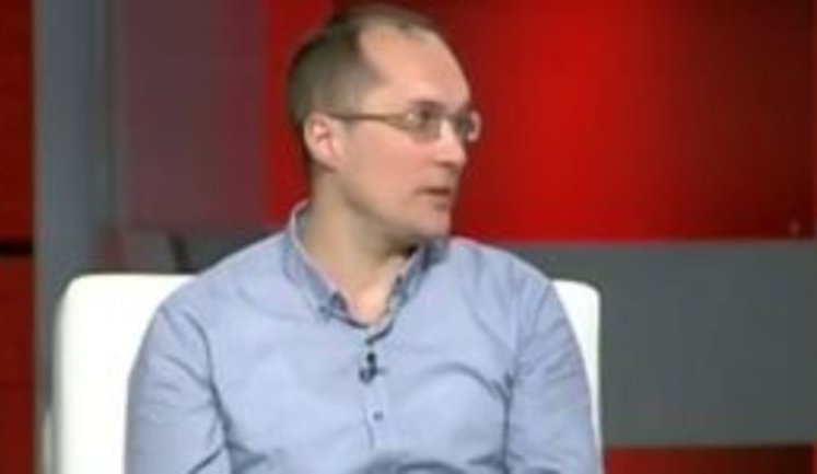 "We are talking of peace, but there is no peace. Political solution of the conflict would mean defeat to Putin," - Butusov