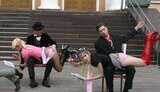 &amp;quot;Преподаватели&amp;quot; отшлепали студенток прямо под стенами Министерства образования. ФОТОрепортаж.