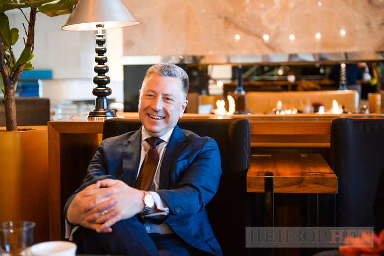 Курт Волкер: Захід та США створили завищене відчуття тривоги у ЗМІ порівняно з тим, що ми бачимо на місцях. Створення такої напруги - це додаткова перешкода для Путіна у тому, щоб розпочати військову операцію 08 Курт Волкер: Захід та США створили завищене відчуття тривоги у ЗМІ порівняно з тим, що ми бачимо на місцях. Створення такої напруги - це додаткова перешкода для Путіна у тому, щоб розпочати військову операцію 08