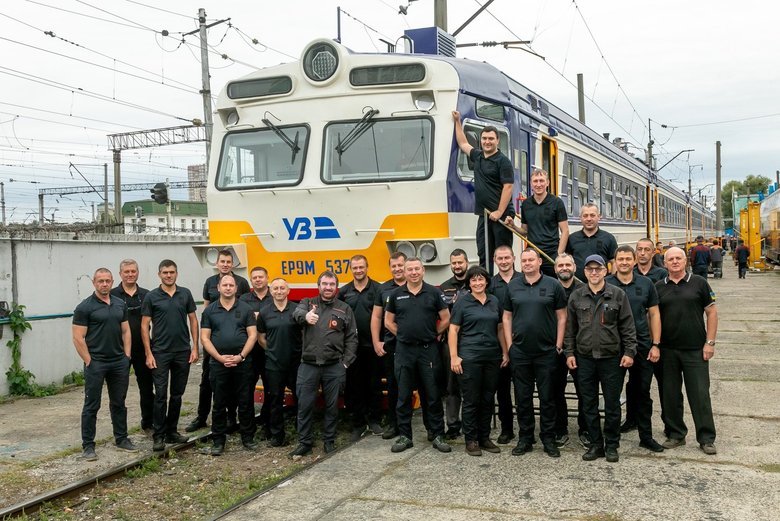"Укрзалізниця" відновила електропоїзд, побудований 46 років тому