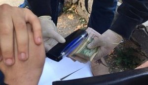 СБУ з прокуратурою затримали депутата Уманської міськради, який обклав "даниною" торгові точки, що обслуговують хасидів. ВІДЕО+ФОТО