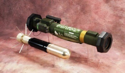 США передали Україні ракети Javelin та штурмові вогнемети 02