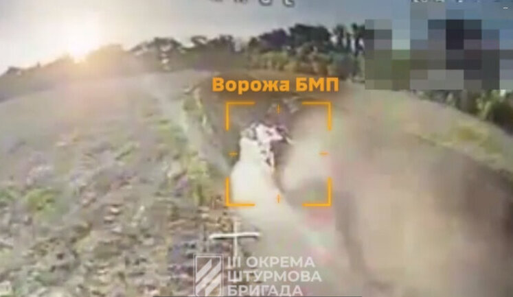 Розбито колону ворожої техніки, яка намагалася здійснити прорив на Харківщині. ВIДЕО
