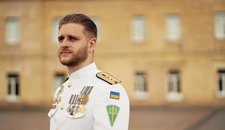 Офіцер-морпіх Андрій Підлісний: "Радянщину офіцерам нав’язують в академіях деякі викладачі. Молодий офіцер якось заявив, що у разі ще однієї Революції Гідності відкриє вогонь по натовпу, бо поняття "злочинний наказ" для нього не існує"