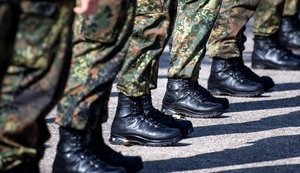 В Австрии хотят продлить срочную военную службу