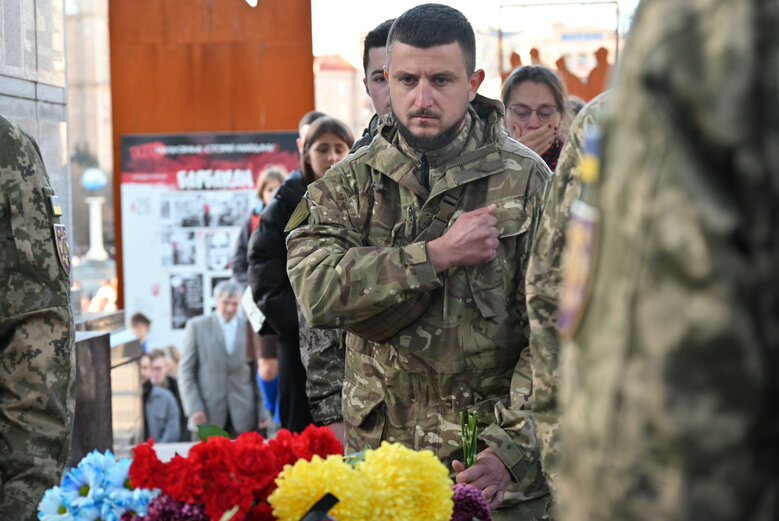Із воїном та засновником видання Горинь Тарасом Давидюком, який загинув у бою проти окупантів на Запоріжжі, попрощалися у Києві 39