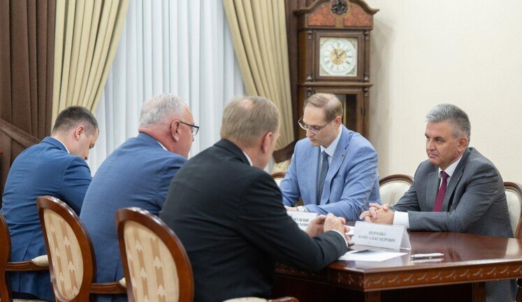 Посол Украины Роговей встретился с лидером непризнанного Приднестровья Красносельским