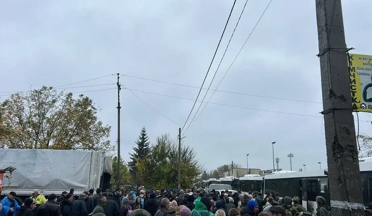 Z-пропагандист Романов зізнався, що росТБ зніматиме фейки про евакуацію з Олешків. ФОТО