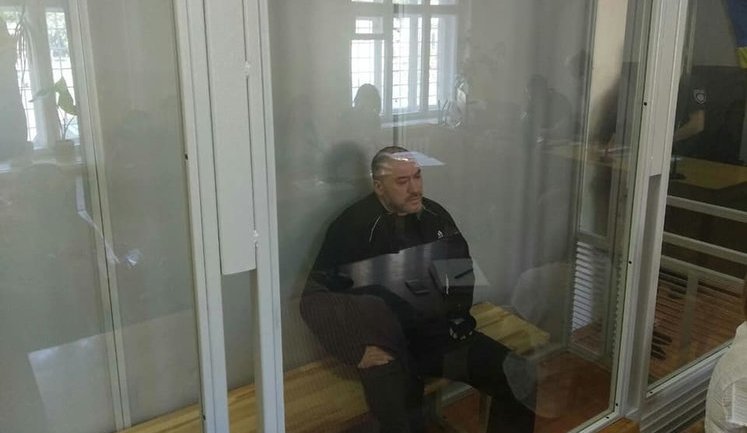 "Мне плохо! Я хочу заявить отвод прокурору!", - Крысин устроил скандал во время зачитывания обвинительного акта в суде. ВИДЕО