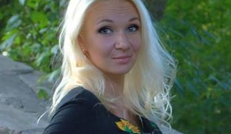 Невідомі побили активістку "Руху нових сил" Олішевську: у неї струс мозку, тріщина в кістці, численні забої. ФОТО